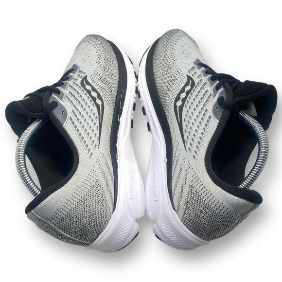 Saucony Ride 13- Mens Size 9 wide S20580-40 Gray Black Running Athletic Sneaker - Picture 4 of 9